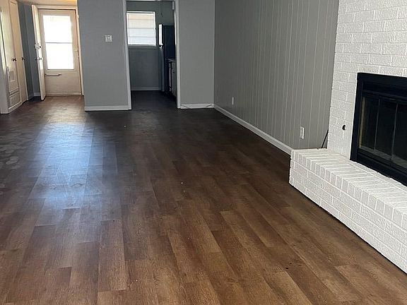 4th image of 1330 Tanglewood Ln
