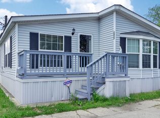 1542 Paradise Ave, Melrose Park, IL 60160