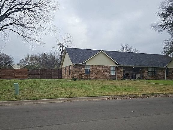 3rd image of 312 Jean Dr
