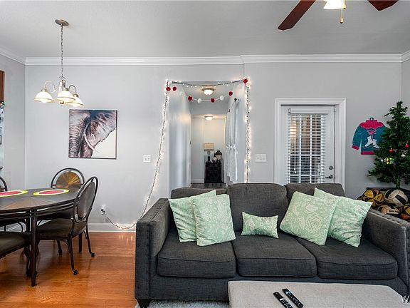 4th image of 3218 Veterans Memorial Pkwy Unit 2301