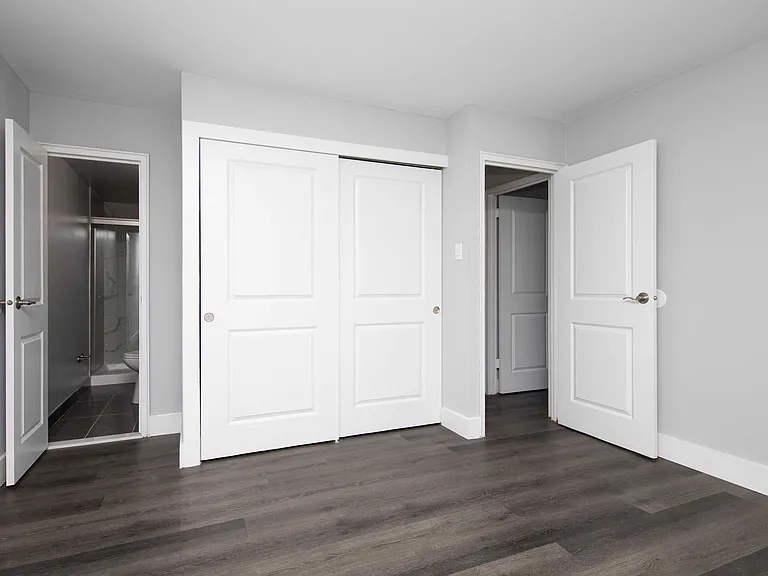 Holme Circle Apartments — Photo 4