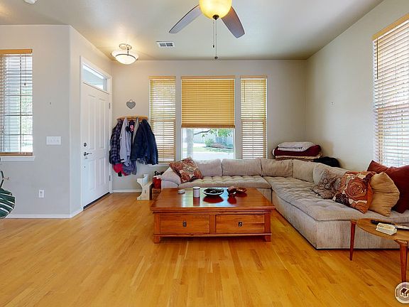 5th image of 9248 W 107th Pl