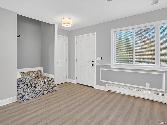 2nd image of 15 N Aspen Road