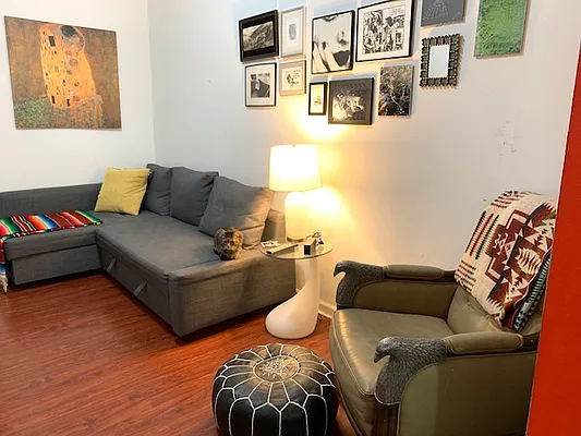 Rented by Nooklyn NYC LLC | media 30