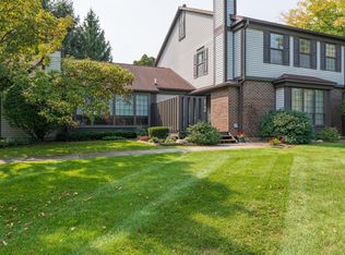 2194 Quail Run Dr, Kalamazoo, MI 49009