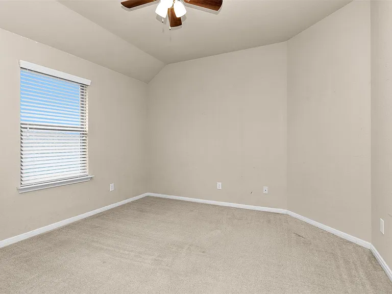 9419 Elliotts Ct — Photo 39