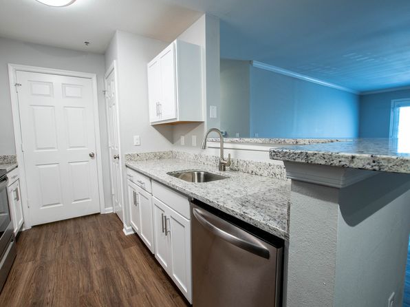 400 Eden Roc Cir #436404