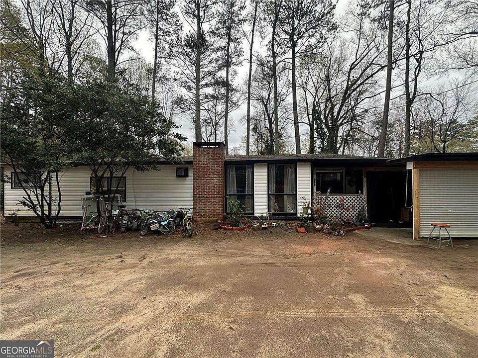 1st image of 123 Spring St