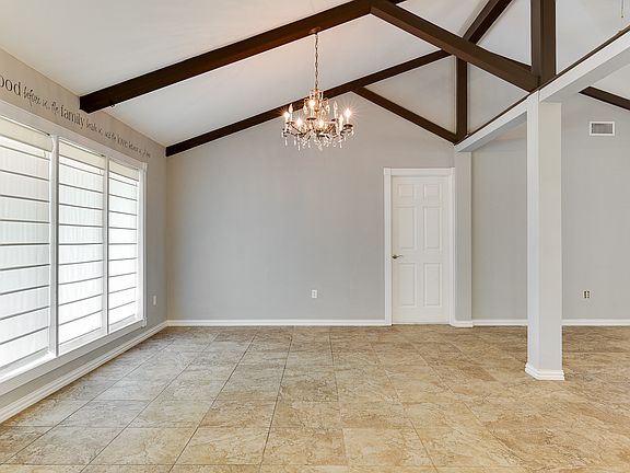 5th image of 505 Larkspur Ave