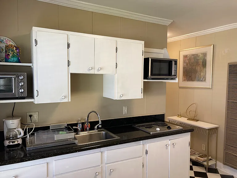 805 Stevenson St #B — Photo 4