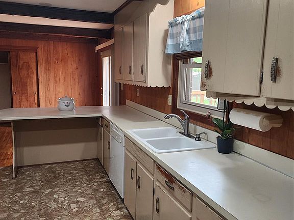 5th image of 2119 Pamela St