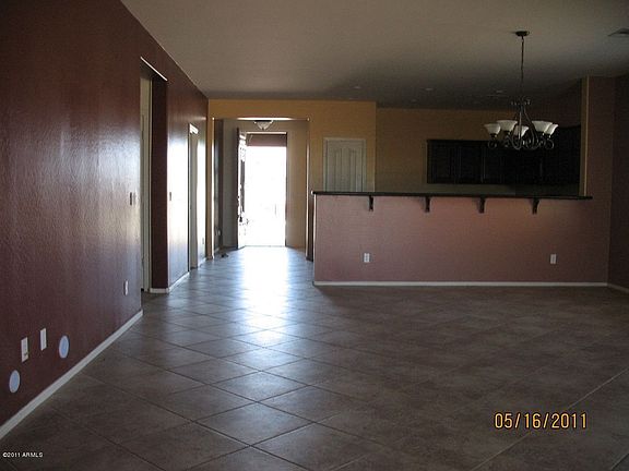 3rd image of 1657 E Lee Dr