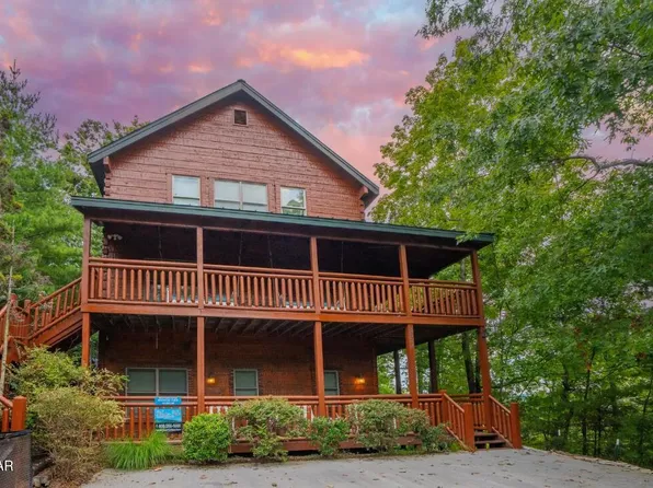 3531 Peggy Ln, Pigeon Forge, TN 37863