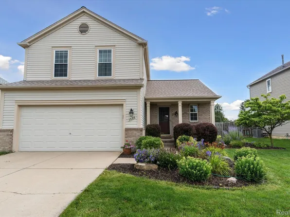 7638 Kenton Ct, Ypsilanti, MI 48197
