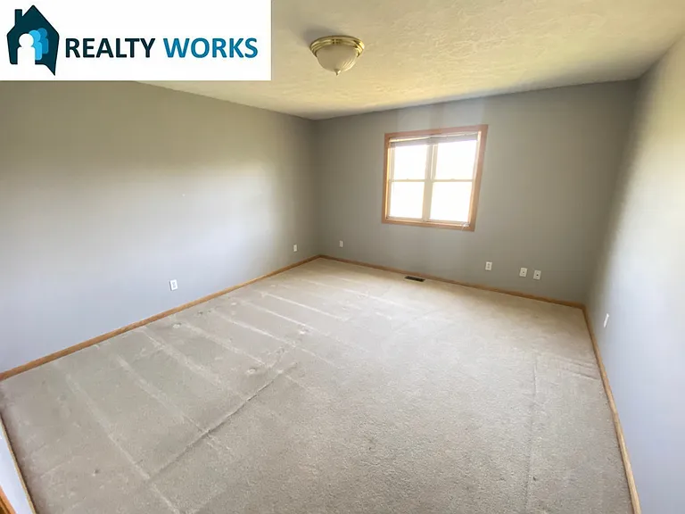206 Irving St — Photo 7