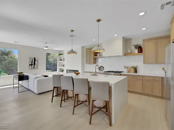 10551 Mandarino Ave, Las Vegas, NV 89135