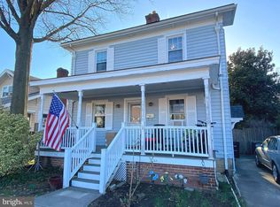 820 S Glebe Rd, Arlington, VA 22204