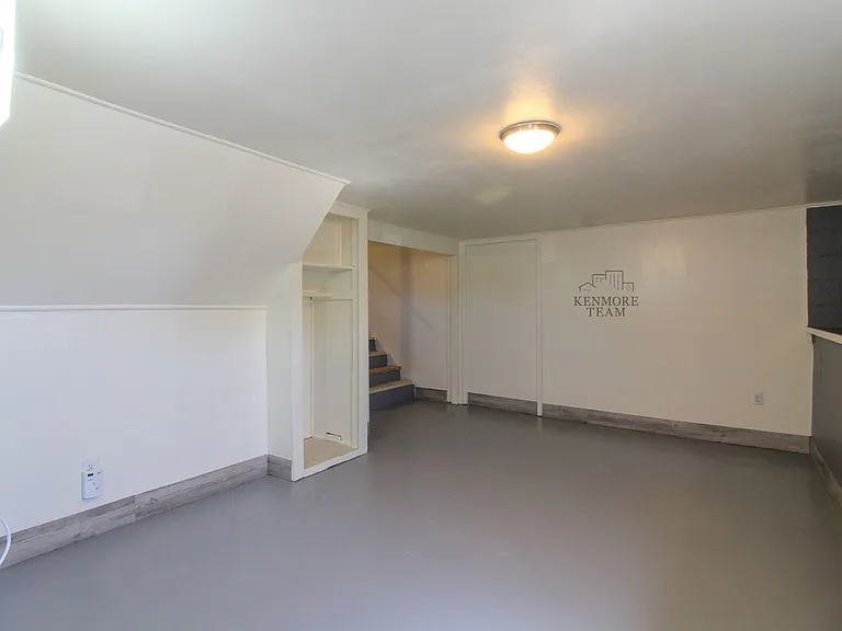 706 Benham St — Photo 11