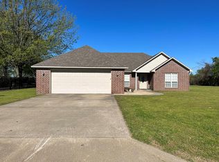 1797 Ouachita St, Wynne, AR 72396