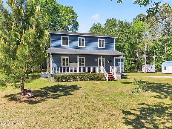 3rd image of 6928 Bayfield Lane NW