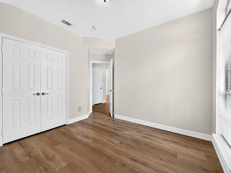 15307 Flemington Ave — Photo 31