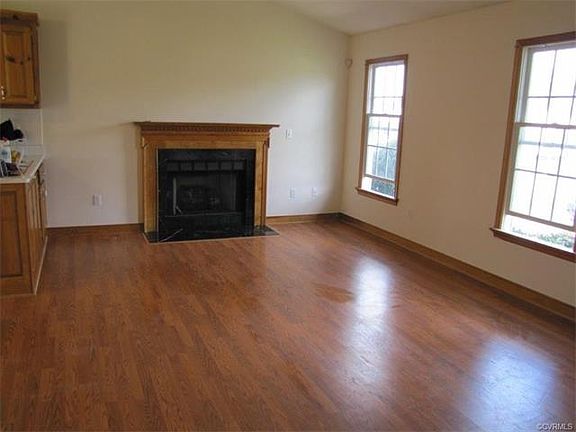 3rd image of 8397 Mary Mundie Ln