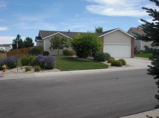 5850 S Riviera Ct, Centennial, CO 80015
