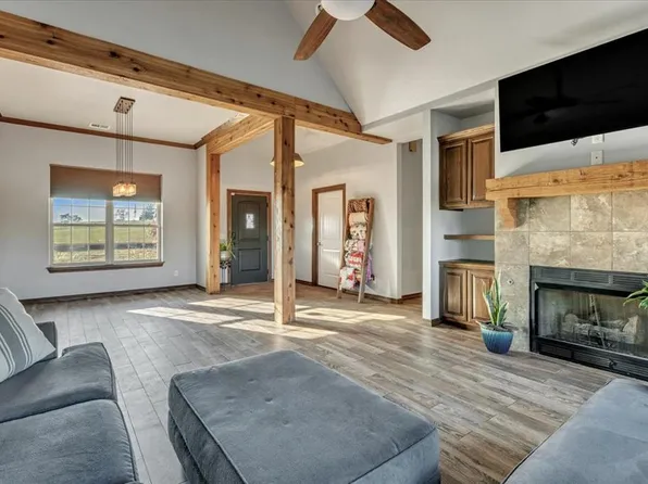 8900 O'Neal Ln, Guthrie, OK 73044