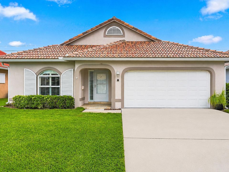 1st image of 4357 SE SCOTLAND CAY Way