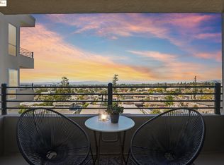 5340 Broadway Ter APT 403, Oakland, CA 94618