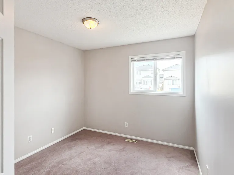 171 Taravista St NE — Photo 17