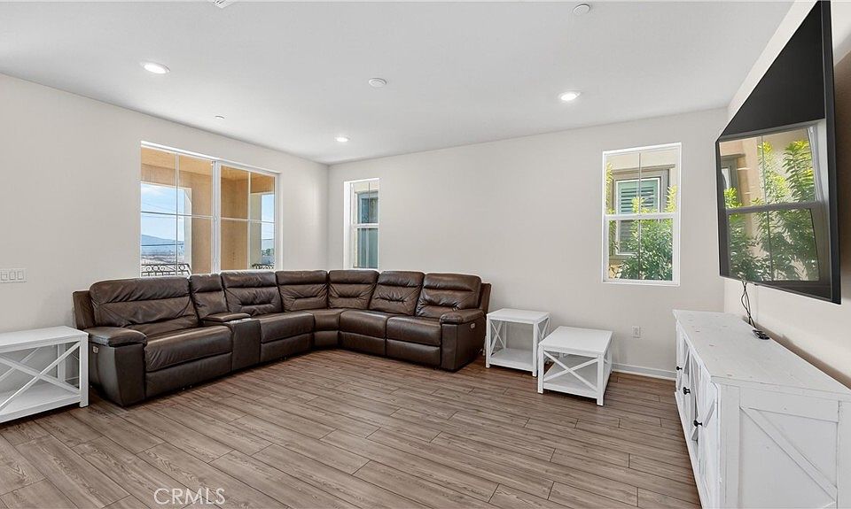 1st image of 8257 Spirit St