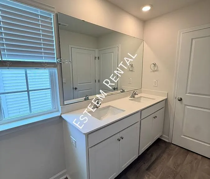 135 Palm Dr — Photo 11