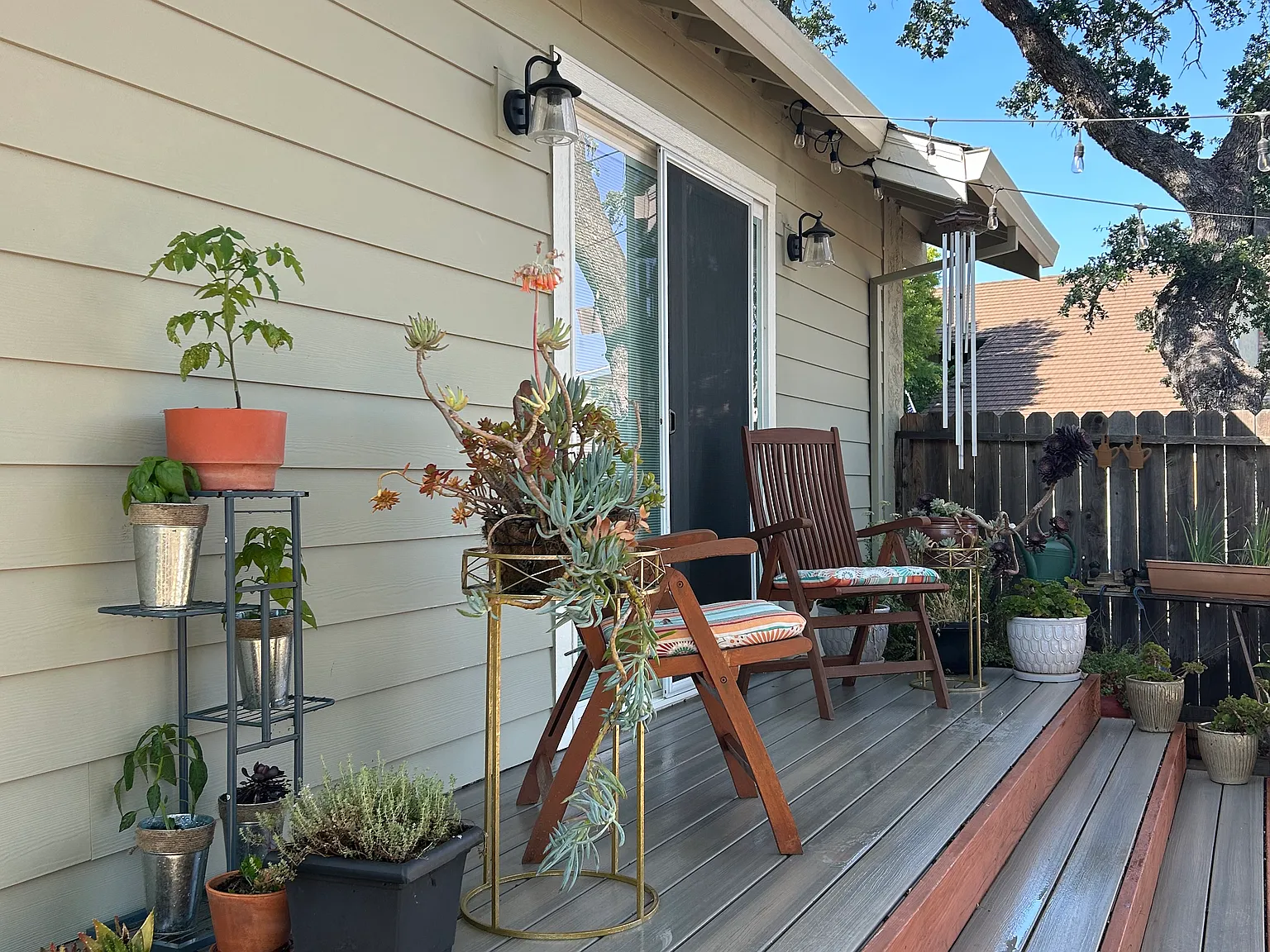 4 bed, 2.5 bath, 2050 sqft, $4,000 — Photo 4
