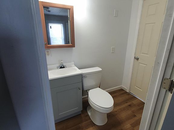 3rd image of 440 Huron St Unit 1