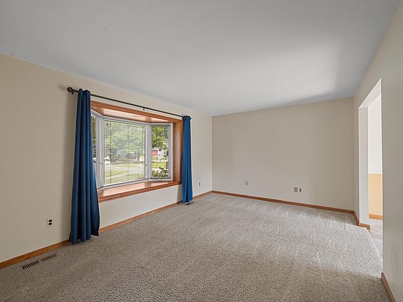 5th image of 9231 Abbey Ln
