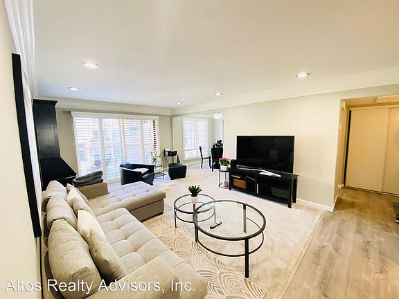 4th image of 310 N Civic Dr APT 415