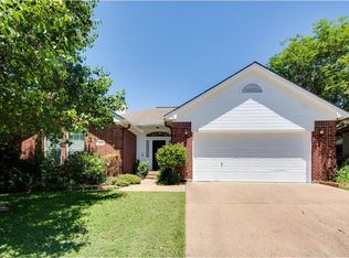 2924 Mirrormere Cir, Bryan, TX 77807