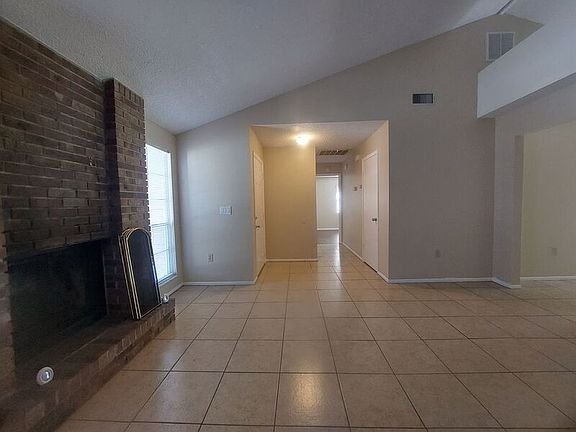 5th image of 3845 Feather Dr