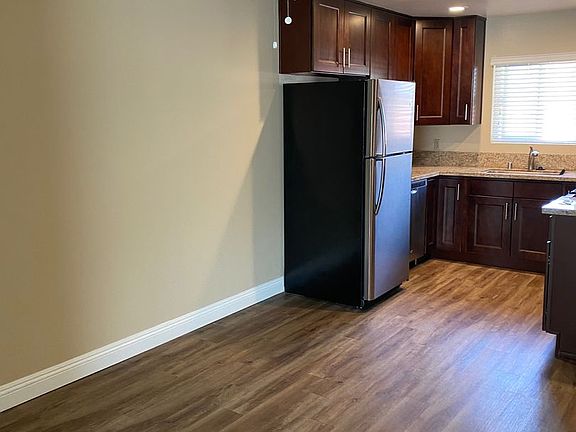 5th image of 1216 Patricia Ave #208