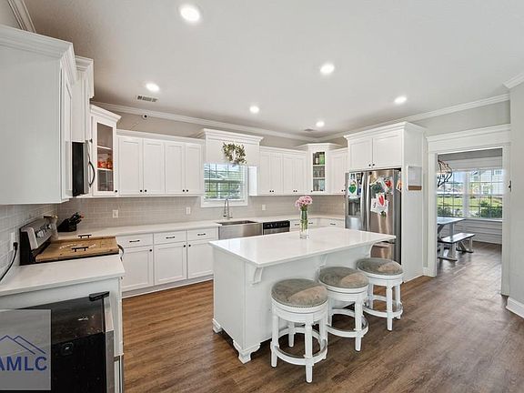 4th image of 276 Palmer Place Ln NE