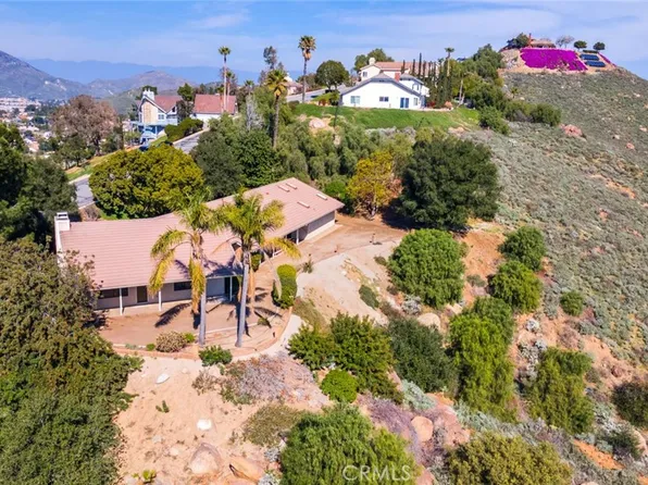 7390 Live Oak Dr, Riverside, CA 92509