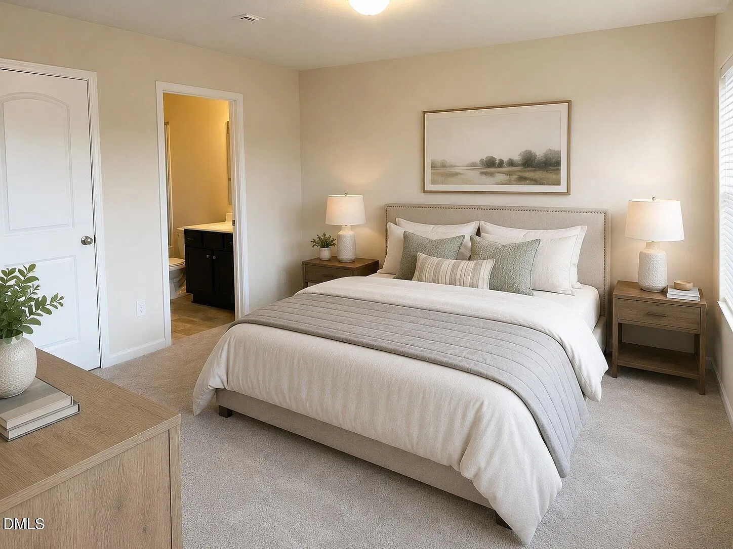 3 bed, 3.5 bath, 2211 sqft, $2,300 — Photo 2