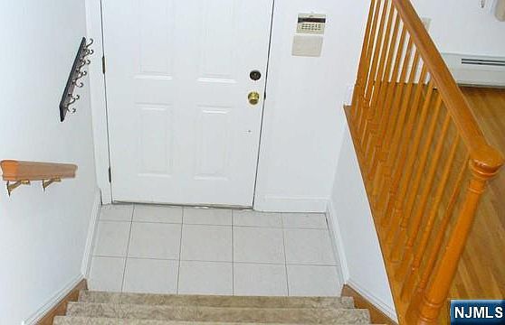 3rd image of 340 E Brinkerhoff Ave APT A