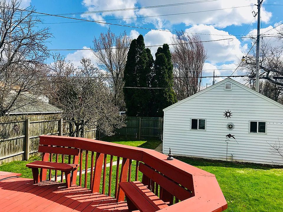 2nd image of 7919 W Keefe Ave