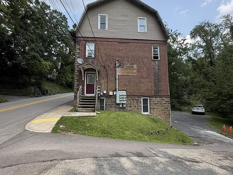 924 Willey St — Photo 12