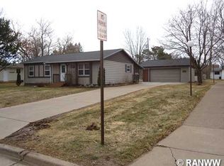 518 Lindoo Ave E, Ladysmith, WI 54848