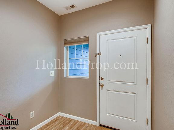 4th image of 4045 SE Lone Oak St