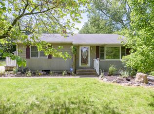 373 28th St N, Springfield, MI 49037