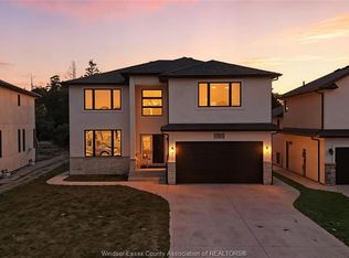 27 Kingsbridge Dr, Amherstburg, ON N9V 4A4